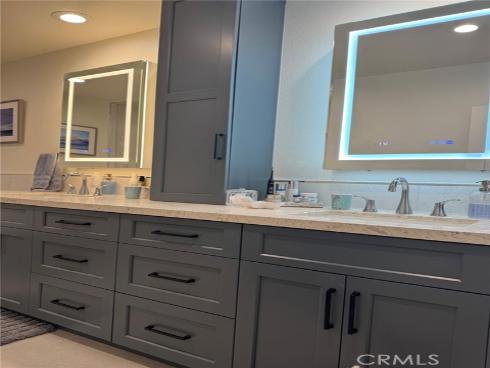 51 Seabrook Cove , Newport Beach, CA