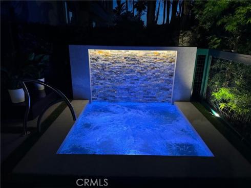 51 Seabrook Cove , Newport Beach, CA