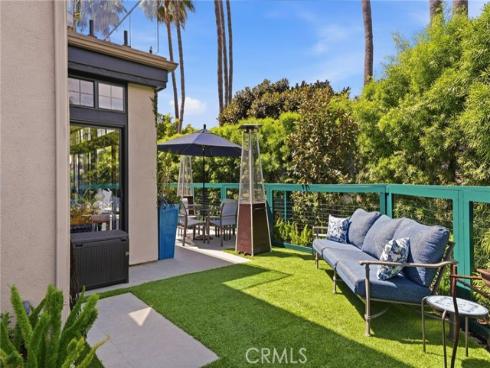 51 Seabrook Cove , Newport Beach, CA
