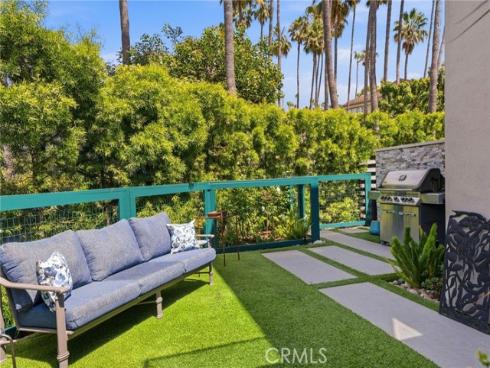 51 Seabrook Cove , Newport Beach, CA