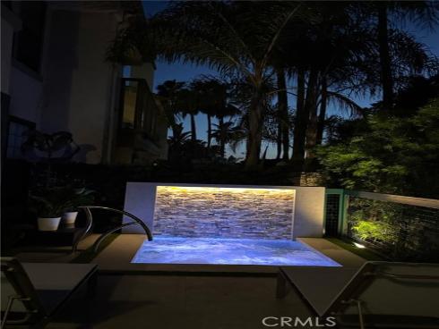 51 Seabrook Cove , Newport Beach, CA