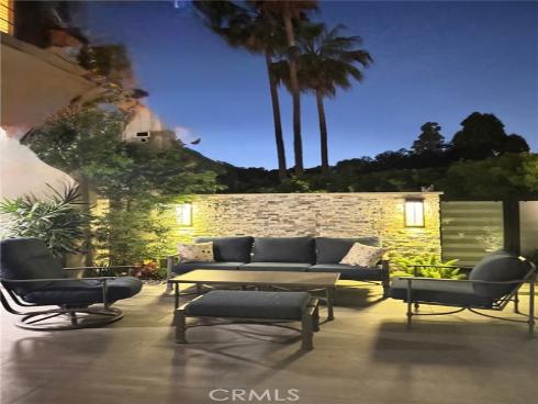 51 Seabrook Cove , Newport Beach, CA