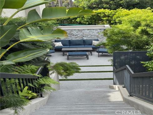 51 Seabrook Cove , Newport Beach, CA
