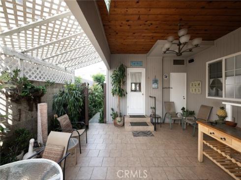 327 Onyx , Newport Beach, CA