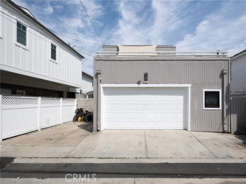 327 Onyx , Newport Beach, CA