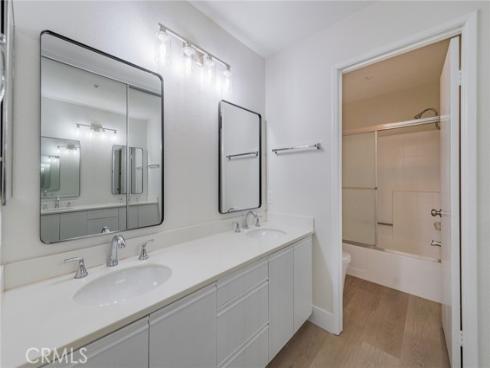 46 Villa Point , Newport Beach, CA