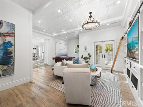 524 W Oceanfront , Newport Beach, CA