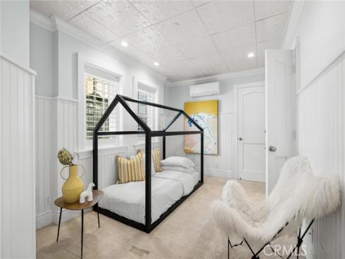 524 W Oceanfront , Newport Beach, CA