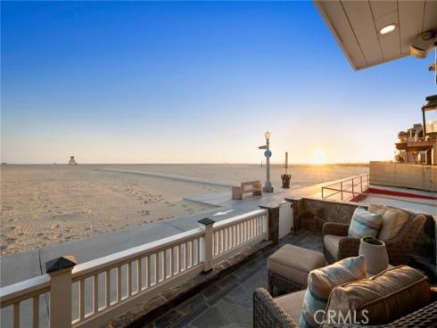 524 W Oceanfront , Newport Beach, CA