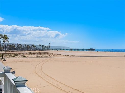 522 W Oceanfront , Newport Beach, CA