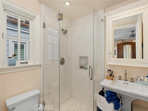 522 W Oceanfront , Newport Beach, CA