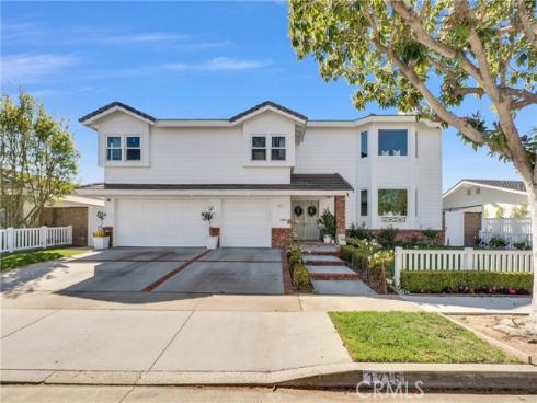 1915 Leeward Lane