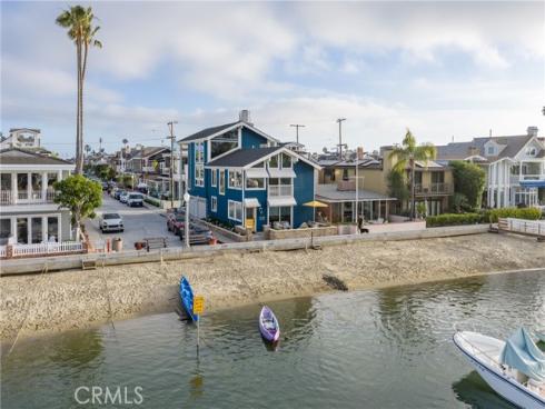 1011 N Bay Front , Newport Beach, CA