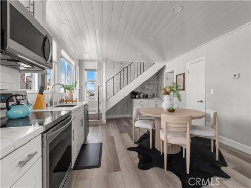 1011 N Bay Front , Newport Beach, CA