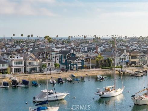 1011 N Bay Front , Newport Beach, CA