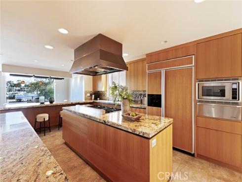 12 Harbor Island, Newport Beach, CA