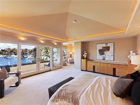 12 Harbor Island, Newport Beach, CA