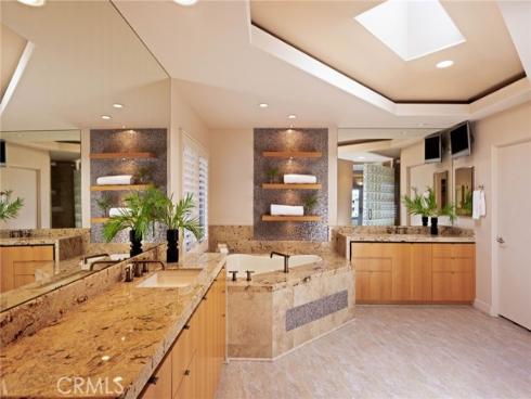 12 Harbor Island, Newport Beach, CA