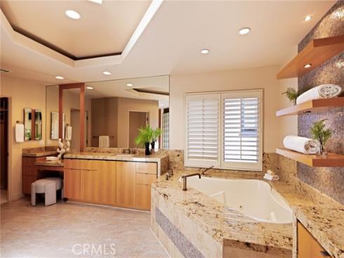 12 Harbor Island, Newport Beach, CA