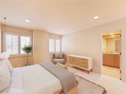 12 Harbor Island, Newport Beach, CA