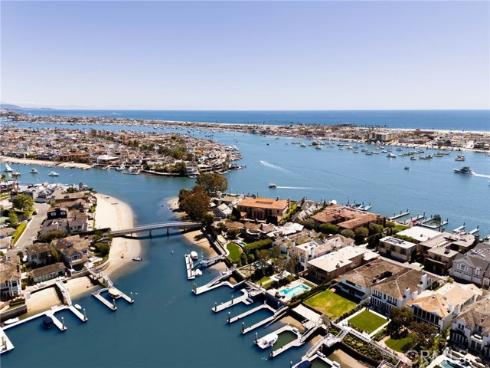 12 Harbor Island, Newport Beach, CA