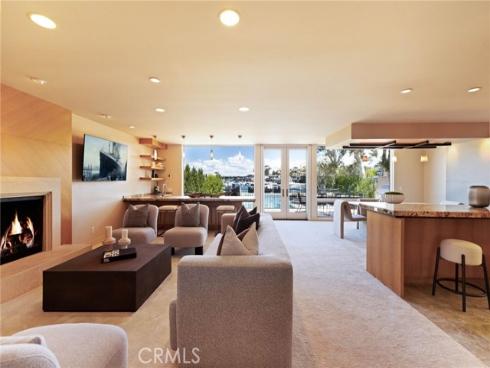 12 Harbor Island, Newport Beach, CA