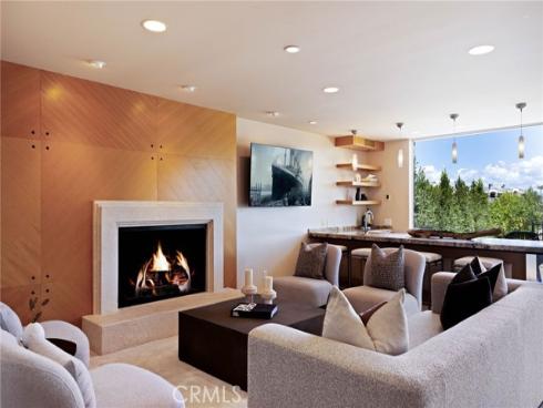 12 Harbor Island, Newport Beach, CA