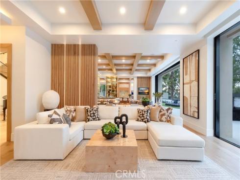 6 Pinehurst Ln , Newport Beach, CA