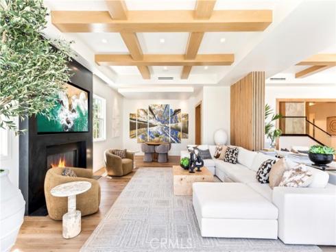 6 Pinehurst Ln , Newport Beach, CA