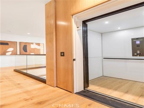 6 Pinehurst Ln , Newport Beach, CA