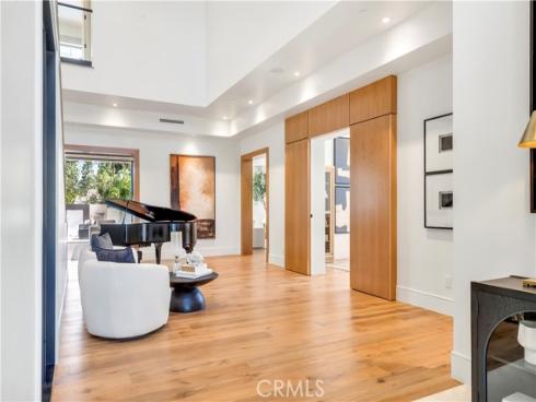 6 Pinehurst Ln , Newport Beach, CA