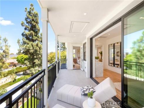 6 Pinehurst Ln , Newport Beach, CA