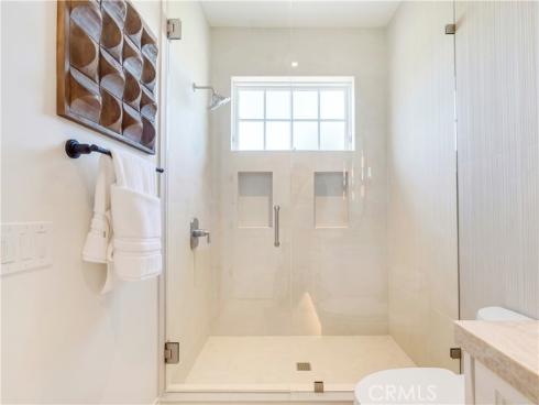 6 Pinehurst Ln , Newport Beach, CA