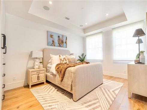 6 Pinehurst Ln , Newport Beach, CA