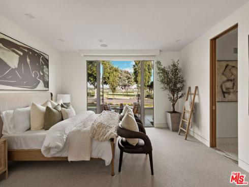 1399 Galaxy Drive, Newport Beach, CA