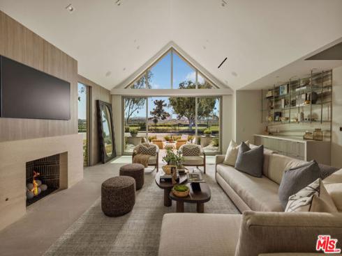 1399 Galaxy Drive, Newport Beach, CA