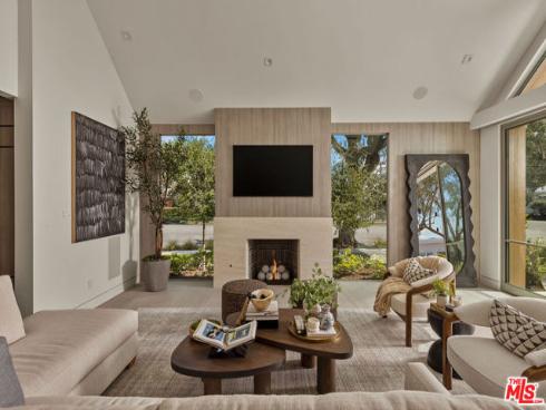 1399 Galaxy Drive, Newport Beach, CA