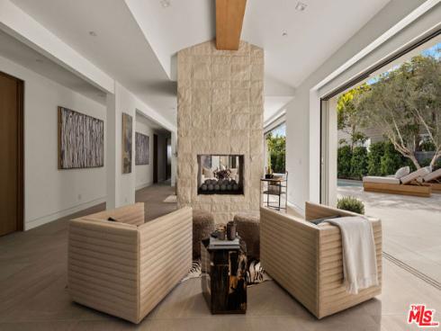 1399 Galaxy Drive, Newport Beach, CA