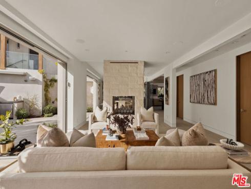 1399 Galaxy Drive, Newport Beach, CA