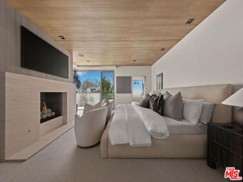 1399 Galaxy Drive, Newport Beach, CA