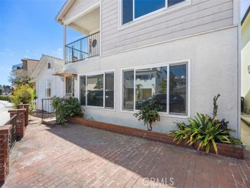 805 W Bay , Newport Beach, CA