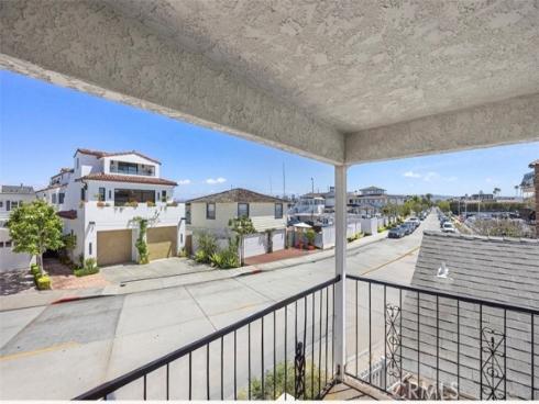805 W Bay , Newport Beach, CA