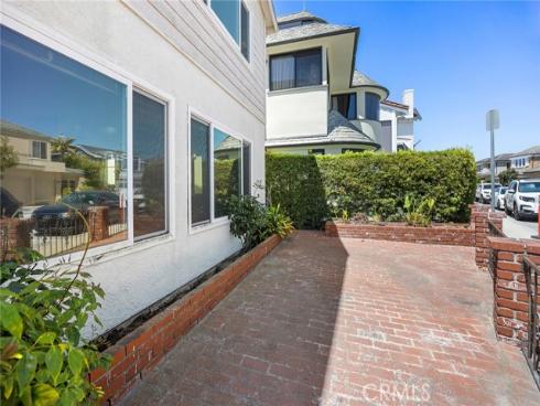 805 W Bay , Newport Beach, CA