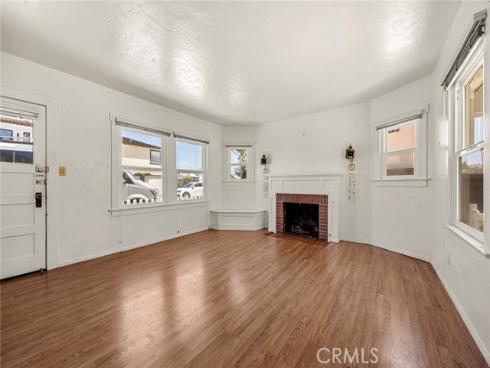 805 W Bay , Newport Beach, CA