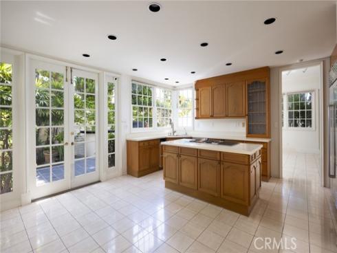 2 Chatham Court, Newport Beach, CA