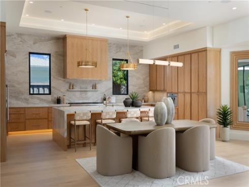 1453 Galaxy Dr , Newport Beach, CA