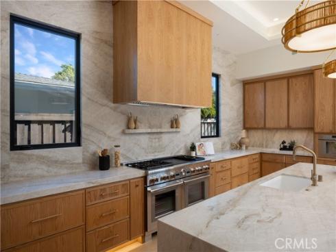 1453 Galaxy Dr , Newport Beach, CA