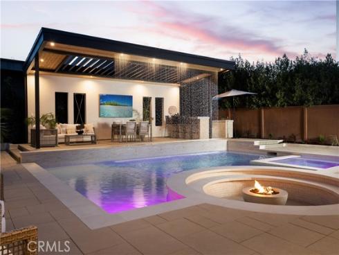 1453 Galaxy Dr , Newport Beach, CA