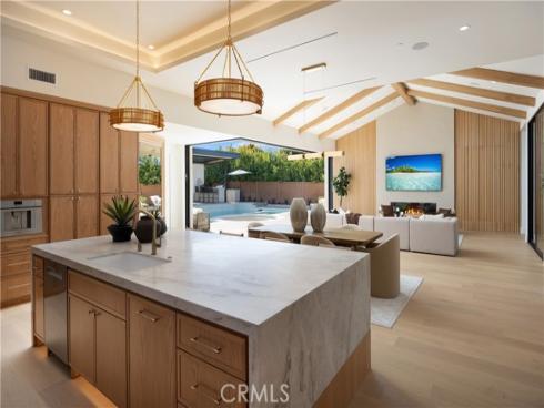 1453 Galaxy Dr , Newport Beach, CA