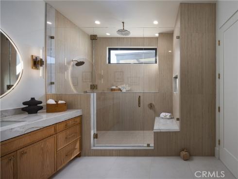 1453 Galaxy Dr , Newport Beach, CA